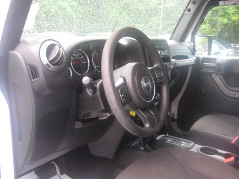 Used 2017 Jeep Wrangler Unlimited Sport w/ Mopar Black Appearance Group image 23