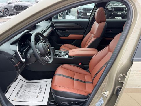 Used 2025 MAZDA CX-50 Meridian Edition w/ Apex Package image 3