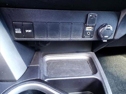 Used 2018 Toyota RAV4 XLE image 24