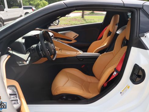 Used 2022 Chevrolet Corvette Stingray Preferred Conv w/ Z51 Performance Package RWD image 11
