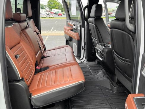 Used 2024 GMC Sierra 3500 Denali Ultimate image 24