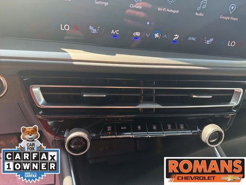 Used 2024 Chevrolet Traverse LT FWD image 18