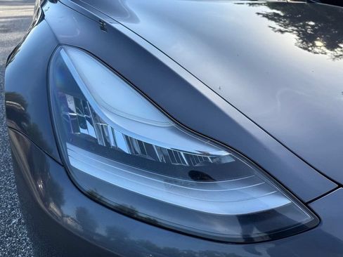 Used 2018 Tesla Model 3 Long Range AWD/4WD image 4