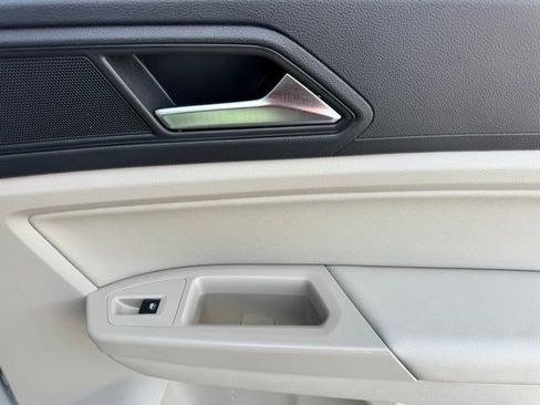 Used 2020 Volkswagen Atlas SE w/ Panoramic Sunroof Package image 23