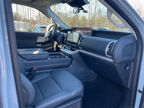 New 2026 Ford Expedition Max Active image 11