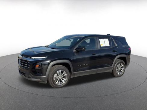 Used 2025 Chevrolet Equinox LT image 6