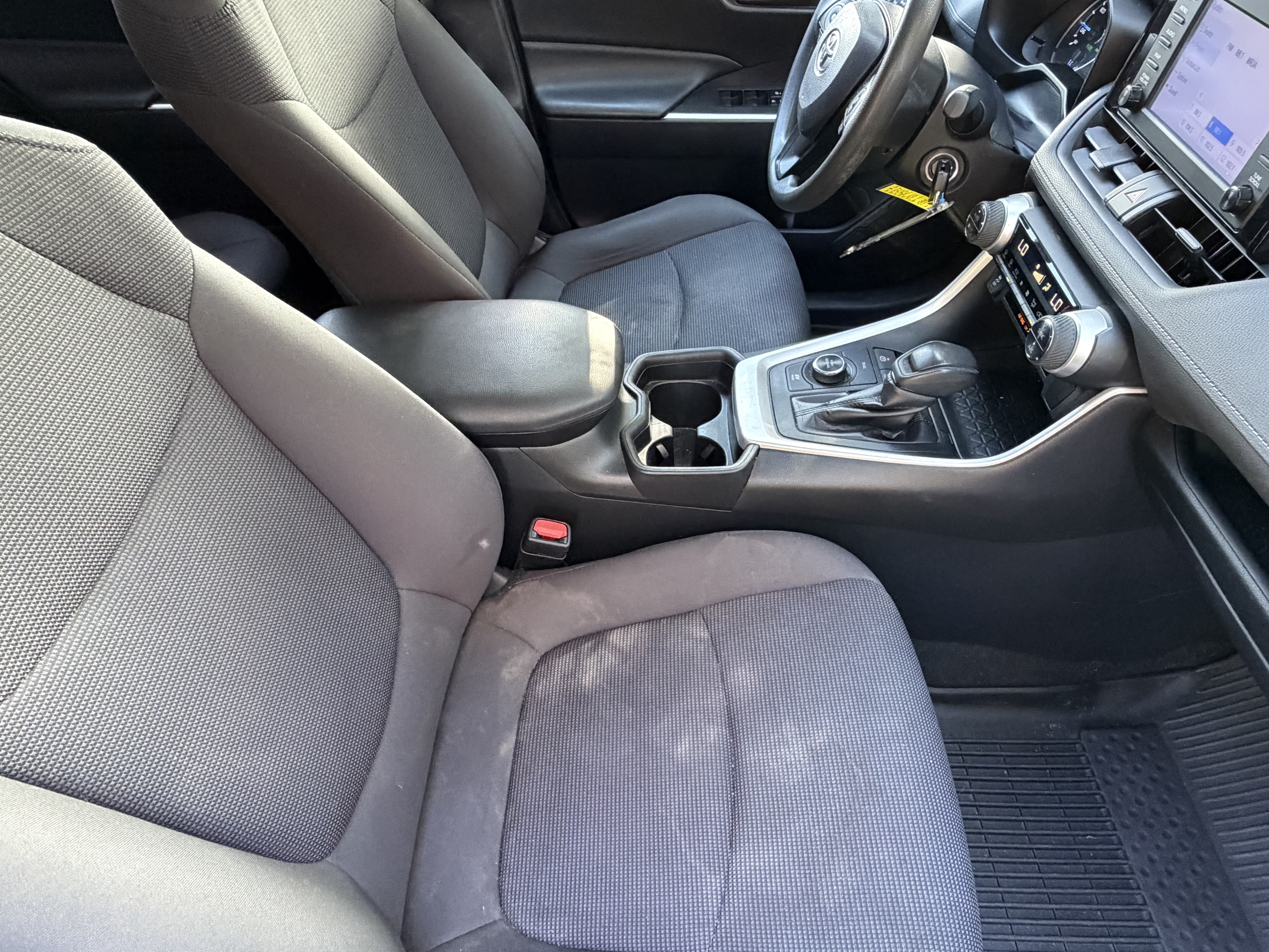 Used 2019 Toyota RAV4 LE AWD/4WD image 41