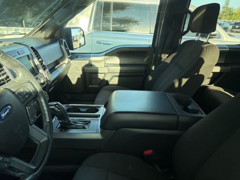 Used 2017 Ford F150 XLT w/ Equipment Group 302A Luxury RWD image 6