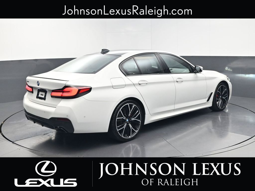 Used 2021 BMW 530i w/ M Sport Package RWD image 9