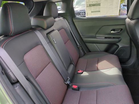 New 2026 Nissan Kicks SR FWD image 35