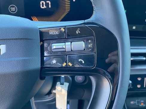 New 2026 Kia Sorento LX FWD image 15