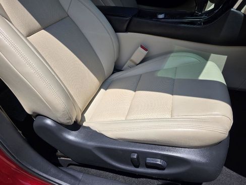 Used 2018 Nissan Maxima 3.5 SL FWD image 32