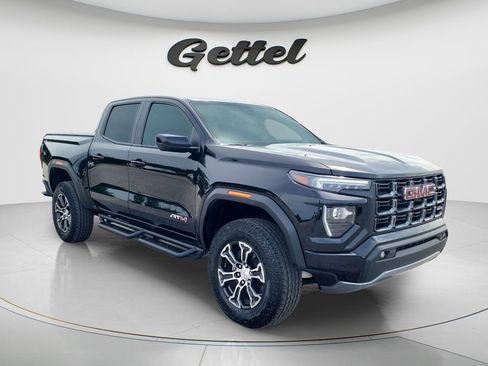 Used 2023 GMC Canyon AT4 w/ AT4 Premium Package AWD/4WD image 3