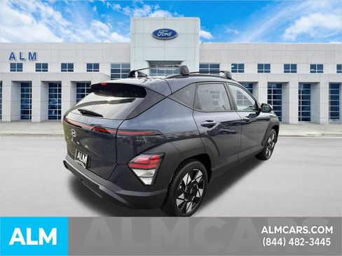 Used 2024 Hyundai Kona SEL w/ Convenience Package FWD image 5