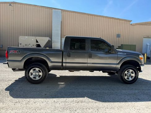 Used 2016 Ford F250 XLT w/ XLT Value Package AWD/4WD image 4