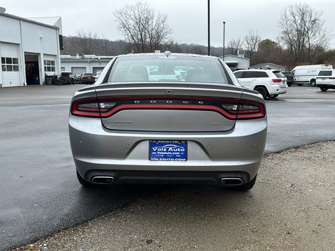 Used 2016 Dodge Charger SXT w/ AWD Plus Group image 5
