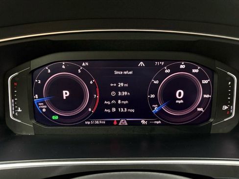 Used 2019 Volkswagen Tiguan SEL Premium image 16