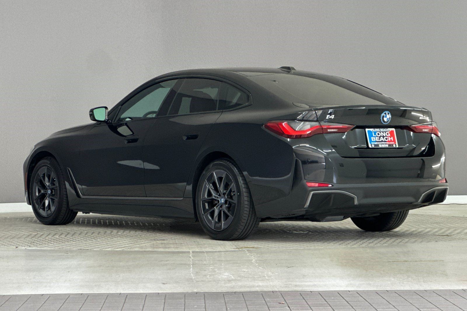 Certified 2023 BMW i4 eDrive35 w/ Premium Package RWD image 3