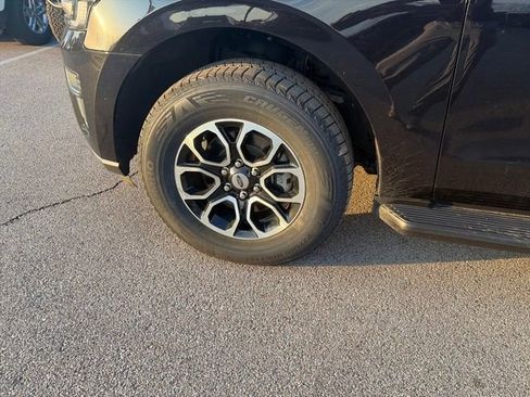 Used 2024 Ford Expedition Max XLT image 20