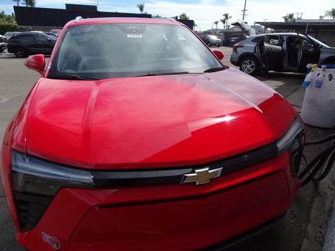 Used 2024 Chevrolet Blazer EV LT AWD/4WD image 2