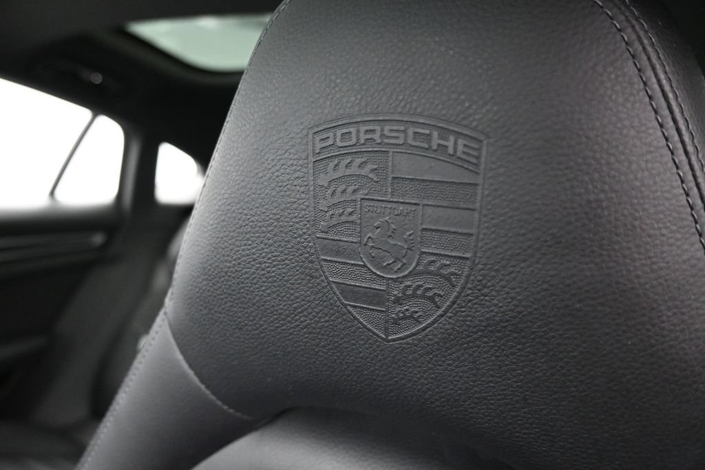 Certified 2023 Porsche Panamera Platinum Edition RWD image 10