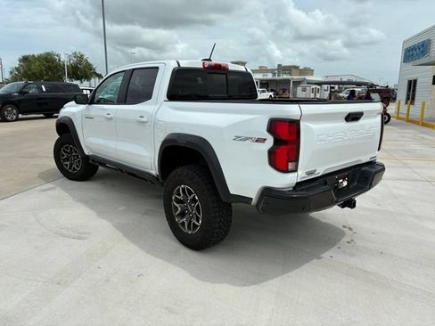 Used 2024 Chevrolet Colorado ZR2 w/ Safety Package AWD/4WD image 5