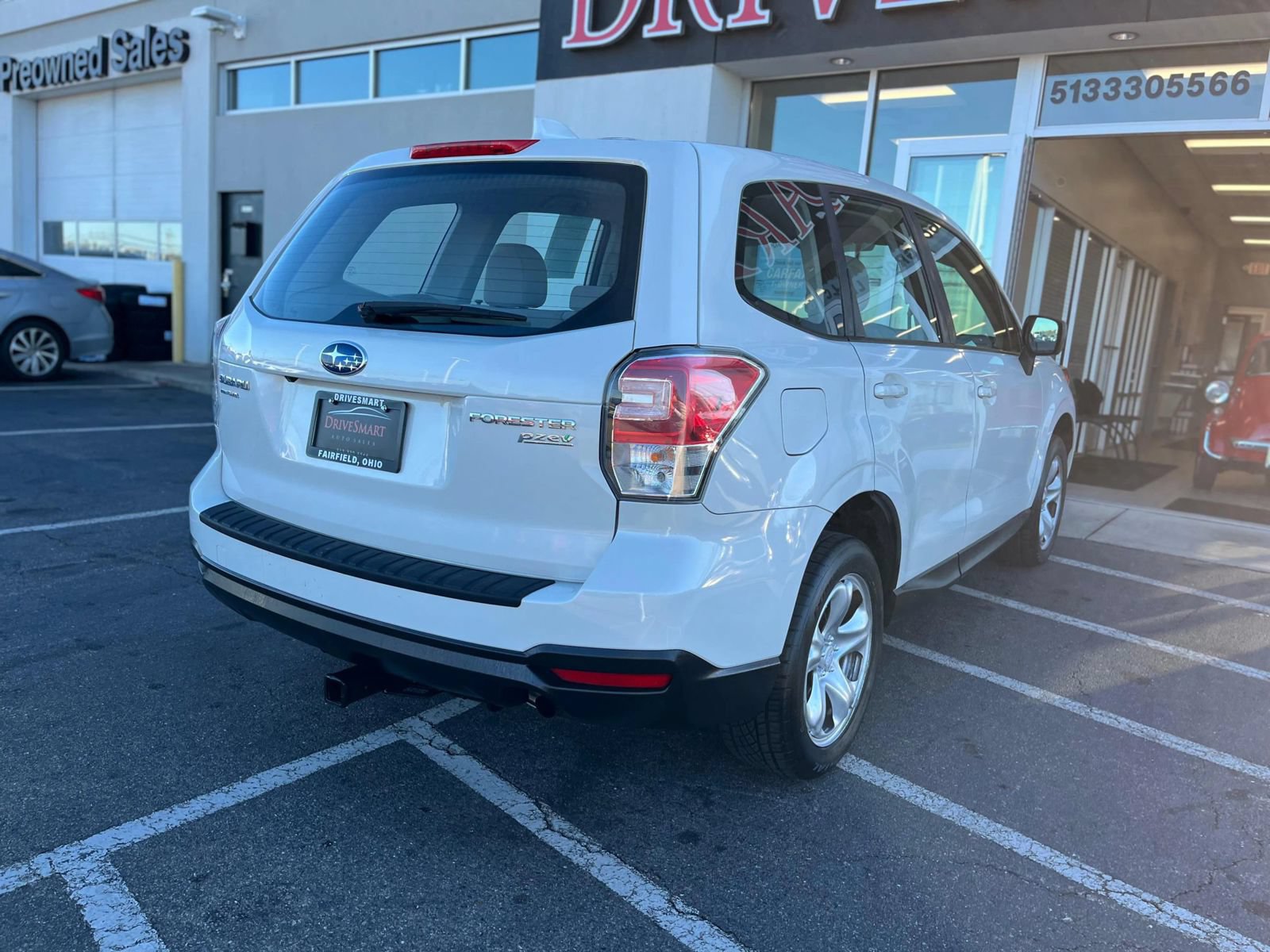 Used 2017 Subaru Forester 2.5i AWD/4WD image 11