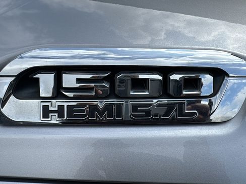 Certified 2019 RAM 1500 Limited RWD image 10