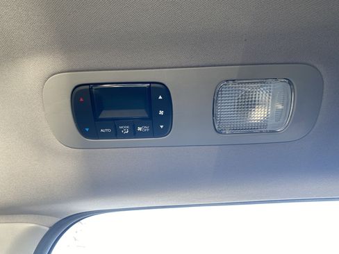 Used 2018 Honda Odyssey EX-L image 25