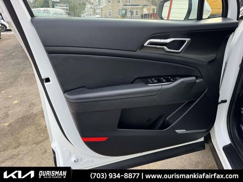 Used 2023 Kia Sportage EX image 22