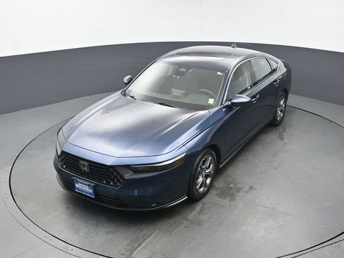 Certified 2024 Honda Accord EX image 35