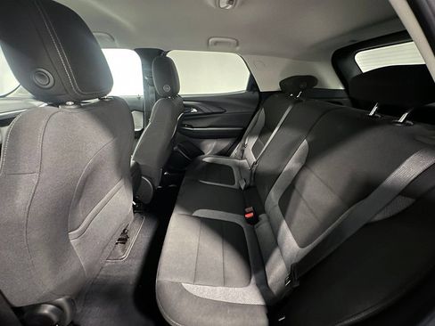Used 2024 Chevrolet TrailBlazer LT FWD image 18