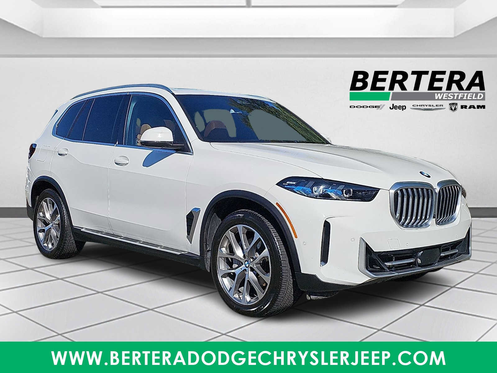 Used 2026 BMW X5 xDrive40i AWD/4WD image 1