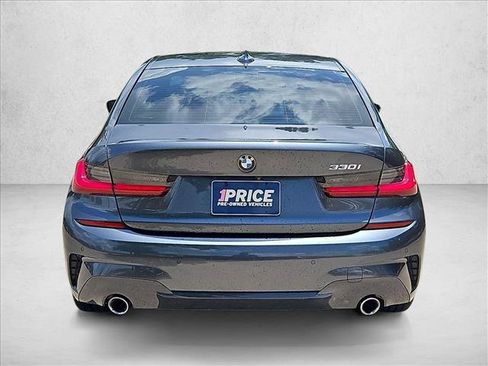 Used 2021 BMW 330i Sedan w/ M Sport Package RWD image 7
