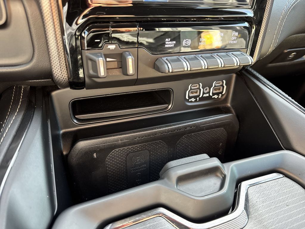 Used 2022 RAM 2500 Limited AWD/4WD image 51
