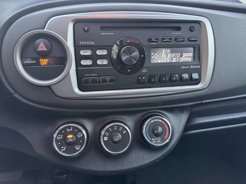 Used 2012 Toyota Yaris SE image 16