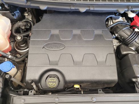 Used 2018 Ford Edge Titanium w/ Equipment Group 301A image 30