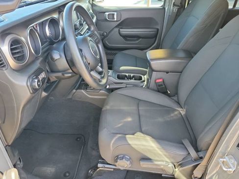 Used 2020 Jeep Wrangler Unlimited Sport AWD/4WD image 5