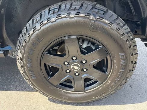 Used 2023 Ford Bronco Black Diamond AWD/4WD image 7