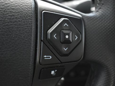 Used 2019 Toyota Tacoma TRD Sport AWD/4WD image 22