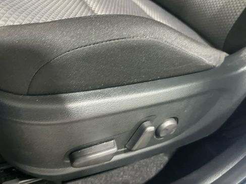 Used 2025 Kia Soul S FWD image 17