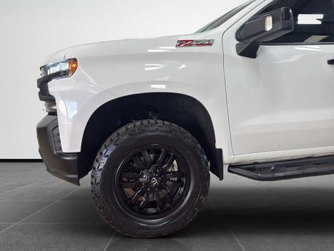 Used 2020 Chevrolet Silverado 1500 LT Trail Boss image 9