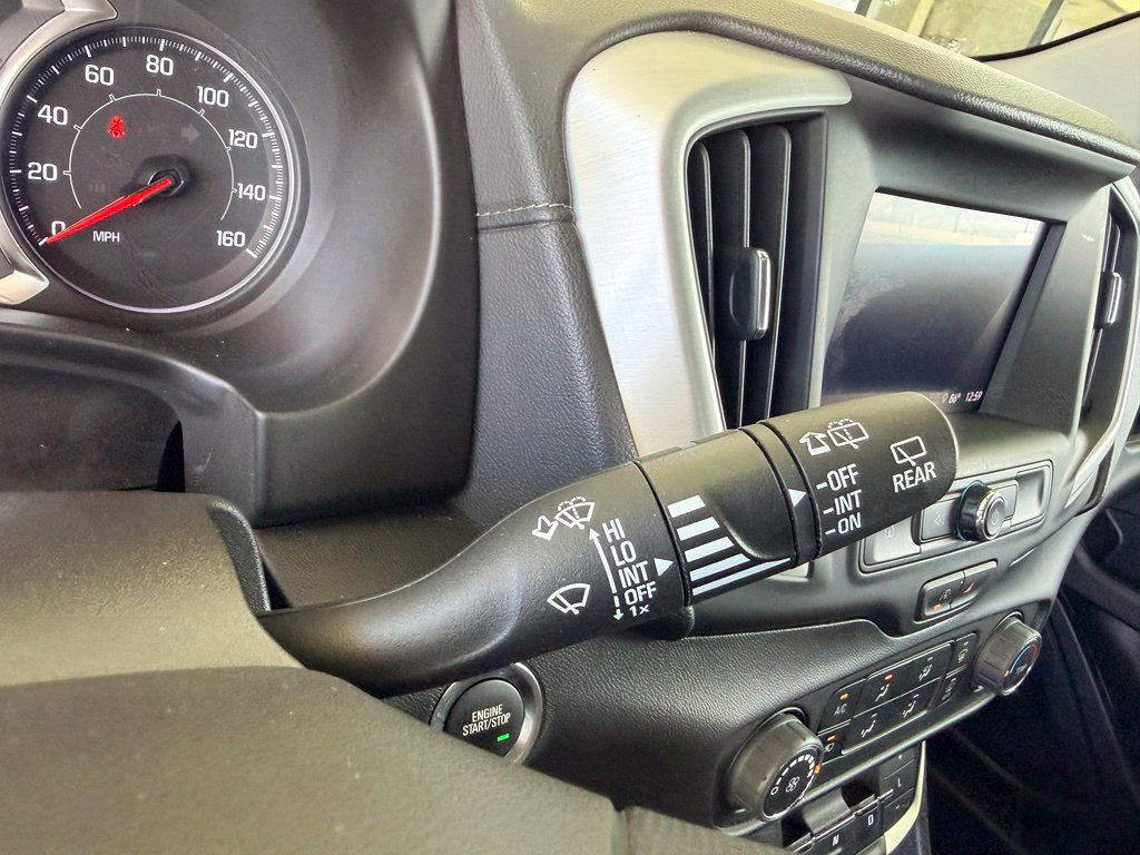 Used 2024 GMC Terrain SLE AWD/4WD image 21