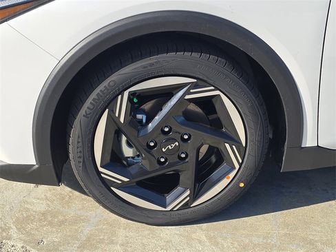 New 2025 Kia K4 EX image 35