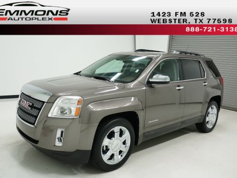 Used 2012 GMC Terrain SLT image 1