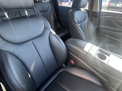 Used 2023 Hyundai Santa Fe SEL w/ Premium Package image 12