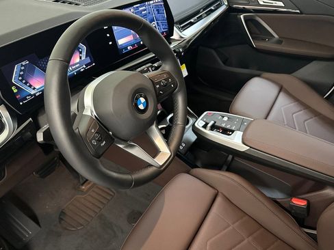 Used 2025 BMW X1 xDrive28i w/ Convenience Package image 4