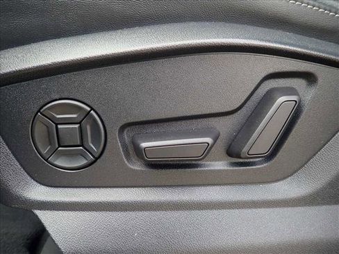 Used 2021 Audi Q8 Premium Plus w/ Premium Plus Package image 14