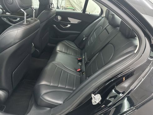 Used 2018 Mercedes-Benz C 300 4MATIC Sedan image 24