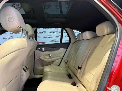 Used 2018 Mercedes-Benz GLC 300 4MATIC w/ Multimedia Package image 38